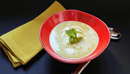 Velouté de petits pois et courgette