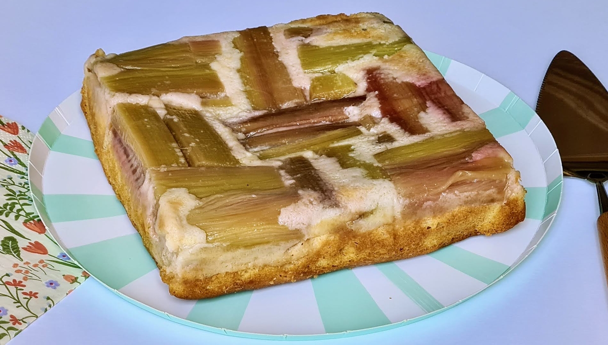 Gâteau de pique-nique à la rhubarbe