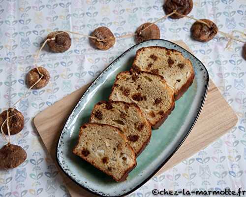 Cake chèvre, figues séchées et miel