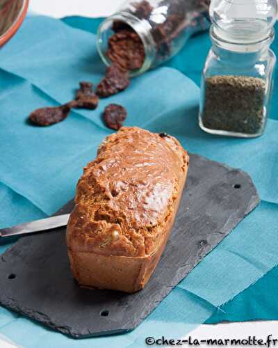 Cake tofu, tomates séchées et herbes de Provence (Le tofu, c’est pas dégueu ! #2)