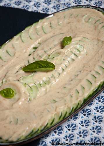 Concombre au curry vert