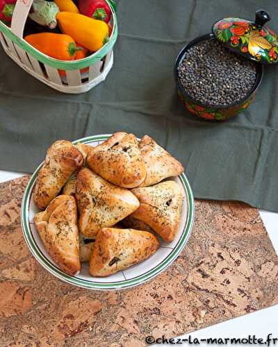 Pirojkis aux aubergines, lentilles blondes et paprika fumé