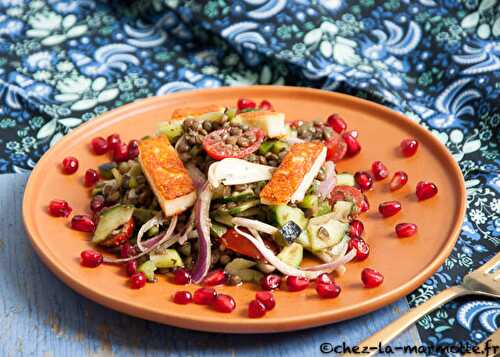 Salade de lentilles à la grecque et fromage grillé