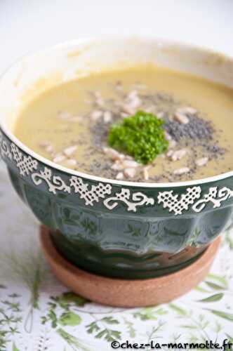 Salade de radis noirs aux pommes et soupe de poireaux et salsifis