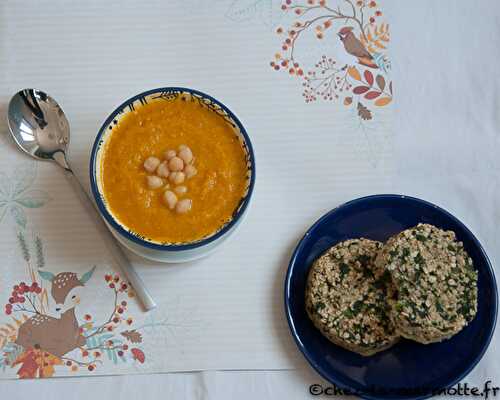 Soupe de carottes rôties, pois chiches et ras el hanout