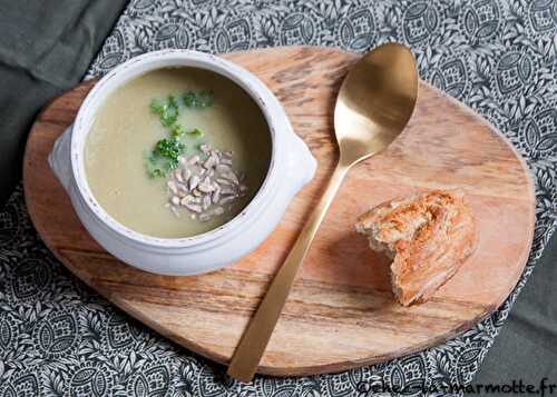 Soupe de pois cassés, champignons et verts de poireaux (Des légumineuses dans nos soupes cet hiver #5)