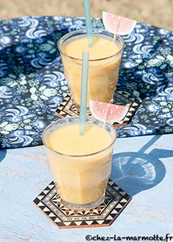 Soupe froide de melon au lait de coco et curry vert