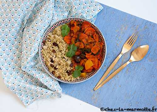 Tajine de carottes et semoule de couscous à la chermoula