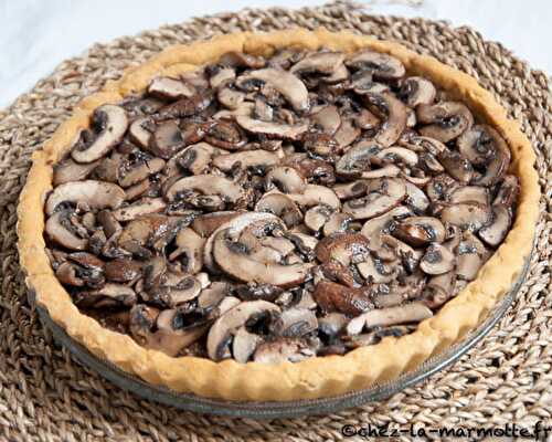 Tarte aux champignons, tomates séchées, feta et origan