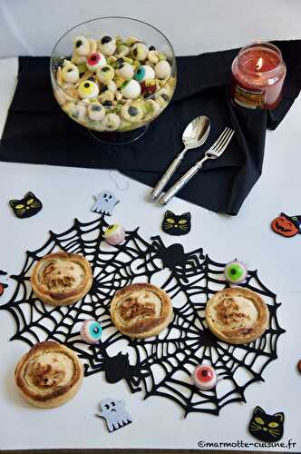 Tartelettes aux pommes monstrueuses et salade de fruits aux yeux (Halloween 2021)