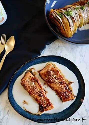 Saumon caramélisé à la fleur d’oranger, sauce au lait de coco et butternut hasselback