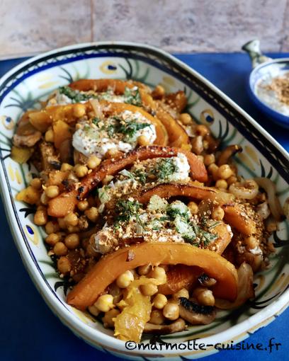 Légumes rôtis, pois chiches à la harissa et dukkah, filet mignon au four 