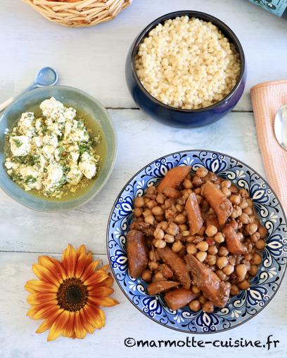 Ragoût de pois chiches, carottes et dattes et feta marinée (Un légume, trois recettes) 