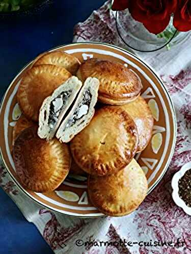 Pirojkis aux champignons, feta et zaatar 