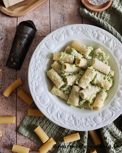Rigatoni au brocoli et taleggio 