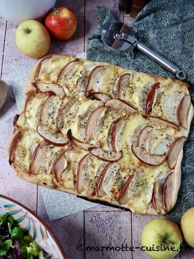 Tarte fine aux pommes, céleri et morbier (Un légume, trois recettes)