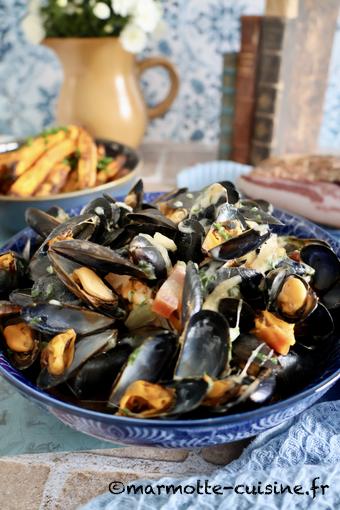 Moules au guanciale, tomates et scamorza