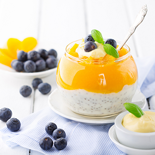 Pudding végétarien à la mangue et aux graines de chia