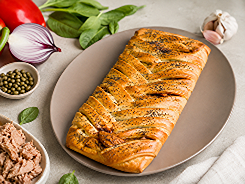 Tresse feuilletée au thon et aux légumes d'été