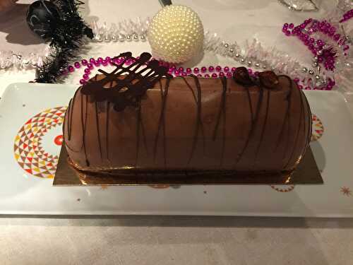 Bûche chocolat insert crémeux dulcey