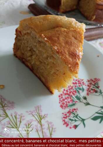 Gâteau au lait concentré, bananes et chocolat blanc