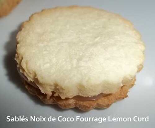 Sablés Noix de Coco Fourrés au Lemon Curd