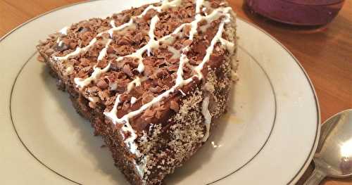 Gâteau Nappé Au Chocolat Au Lait