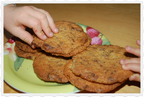 Les fameux cookies croustillants aux 2 chocolats de Julie Andrieu - Mes tentations gourmandes