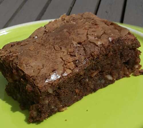 BROWNIE GOURMAND AU CHOCOLAT- NOIX-NOISETTES