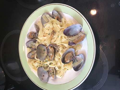 Tagliatelles aux palourdes ( Alle vongole)