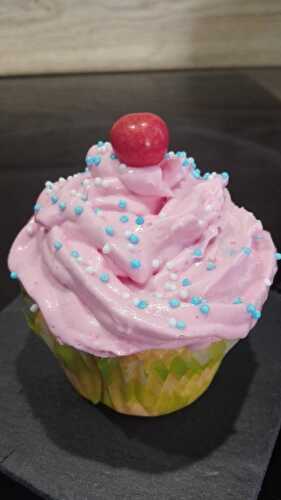 Cupcake cream cheese fraise