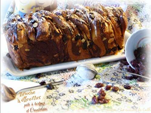 Brioche à effeuiller pâte à tartiner et Cranberries