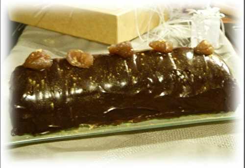 Bûche à la mousse et aux marrons glacés