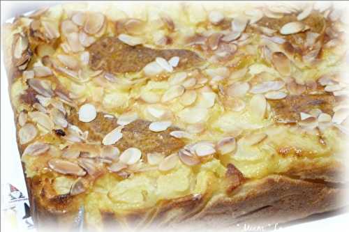 Clafoutis aux poires et aux amandes effilées