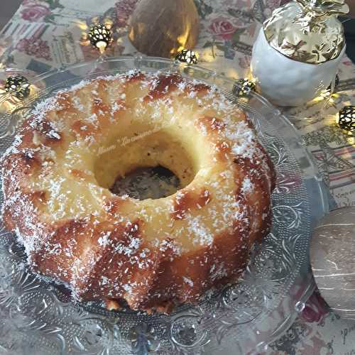 Gâteau à l'ananas et à la noix de coco