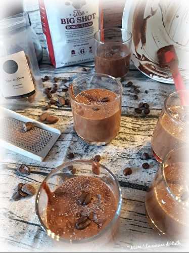  " Miam " Mousse Chocolat -café sans œufs { au jus de pois chiche } -  "MIAM" La cuisine de Cath 