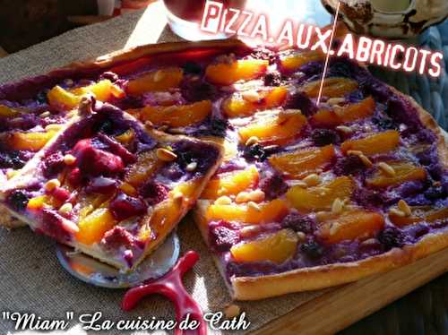 Pizza aux Abricots et fruits rouges