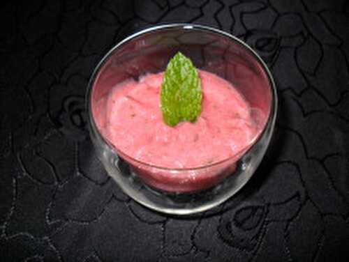 Mousse de fraises à la menthe