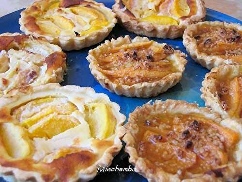 POUR FÊTER LE RETOUR .......TARTELETTES AUX PÊCHES ET TARTELETTES AU MELON