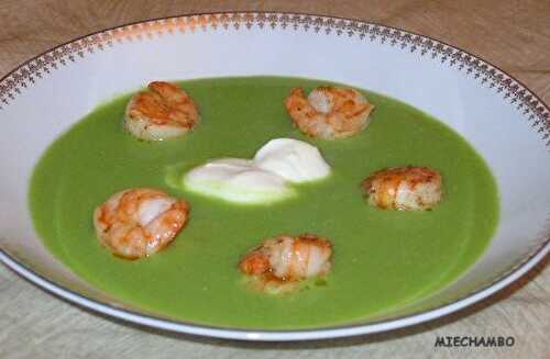 SOUPE DE PETITS POIS AUX CREVETTES