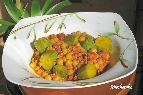 TAJINE DE COURGETTES ......... à ma façon