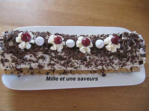 Bûche forêt noire mascarpone