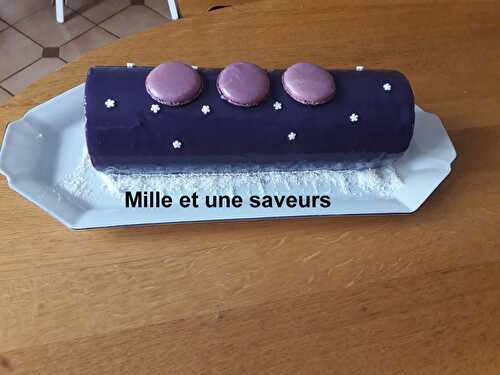 Bûche myrtille insert vanille, un délice