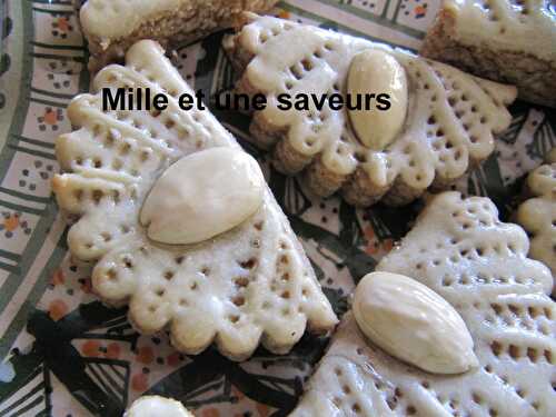 Eventail aux amandes