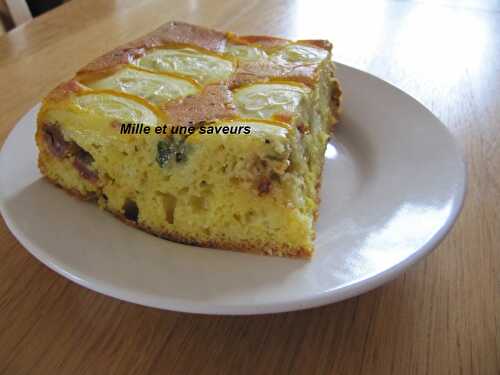 Gâteau renversé courgettes, chèvres et tomates séchées