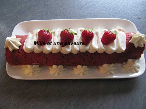 Ma bûche rouge velours aux fraises