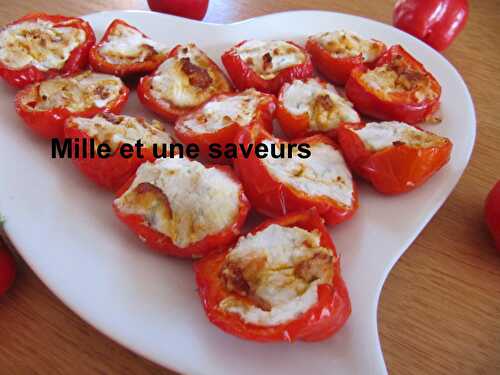 Mini poivrons farcis au fromage de chèvre et chorizo