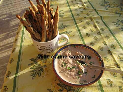 Rillette de thon et ses gressins aux olives