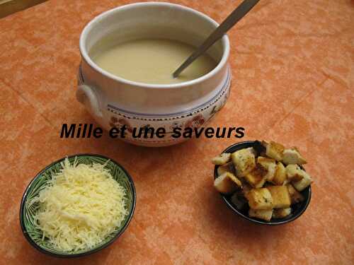 Soupe à l'oignon et pomme de terre