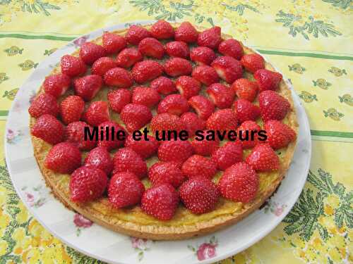 Tarte aux fraises et à la rhubarbe